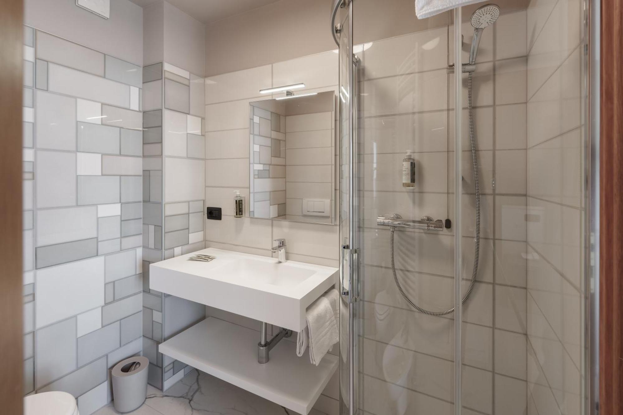 Hotel Villa Levi Sanremo Bagian luar foto