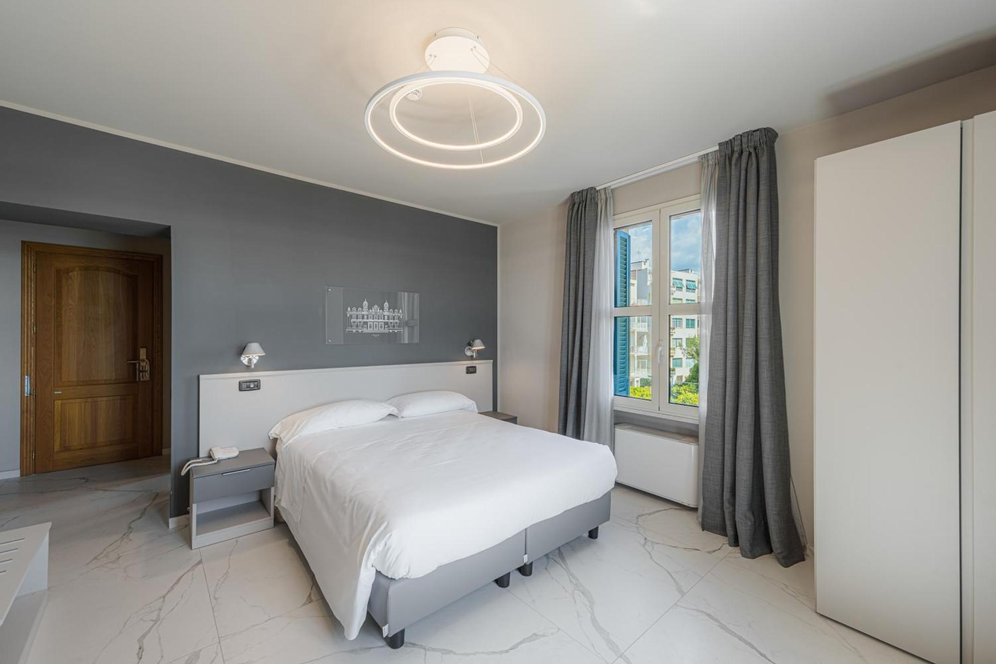 Hotel Villa Levi Sanremo Bagian luar foto
