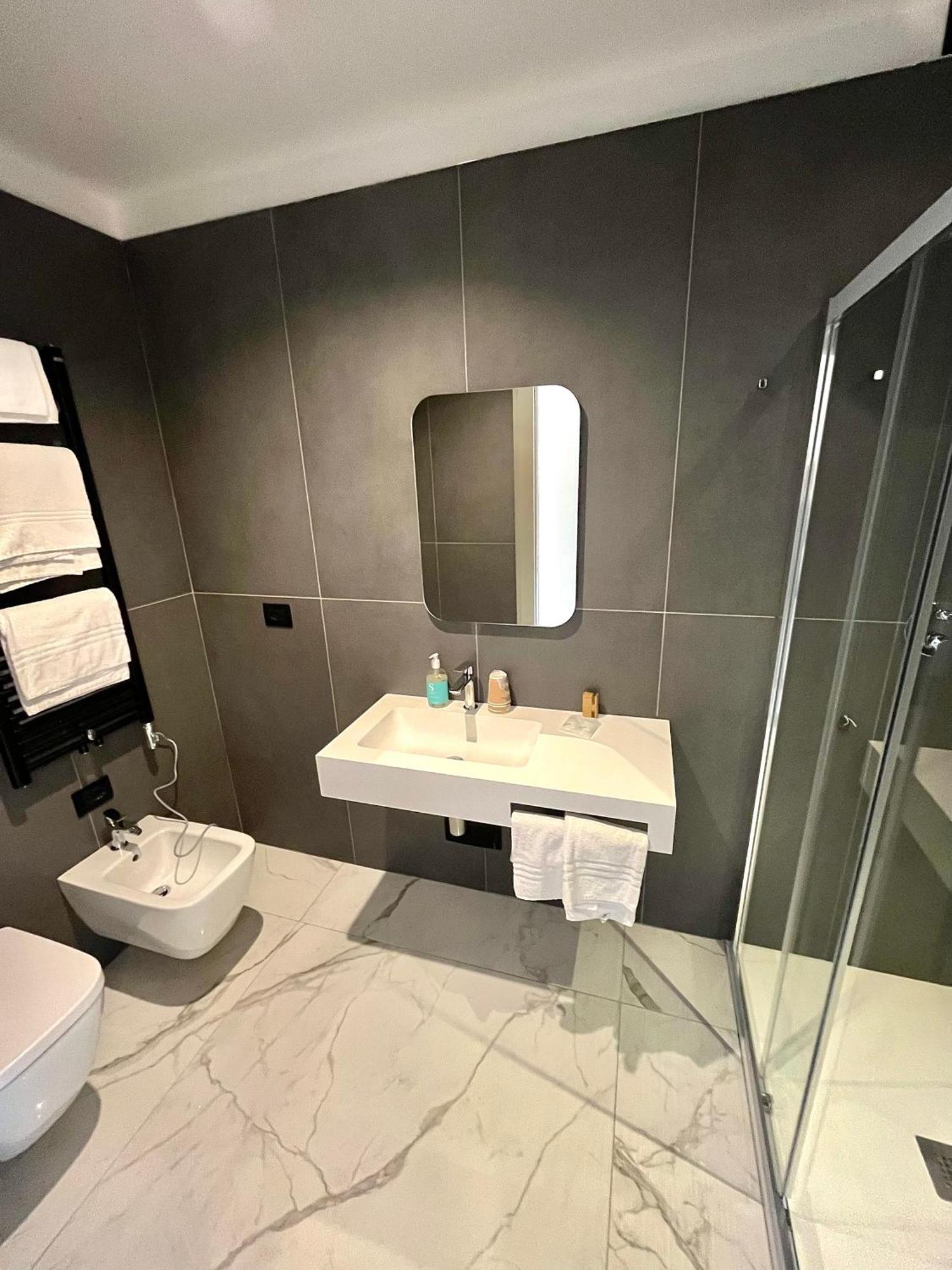 Hotel Villa Levi Sanremo Bagian luar foto
