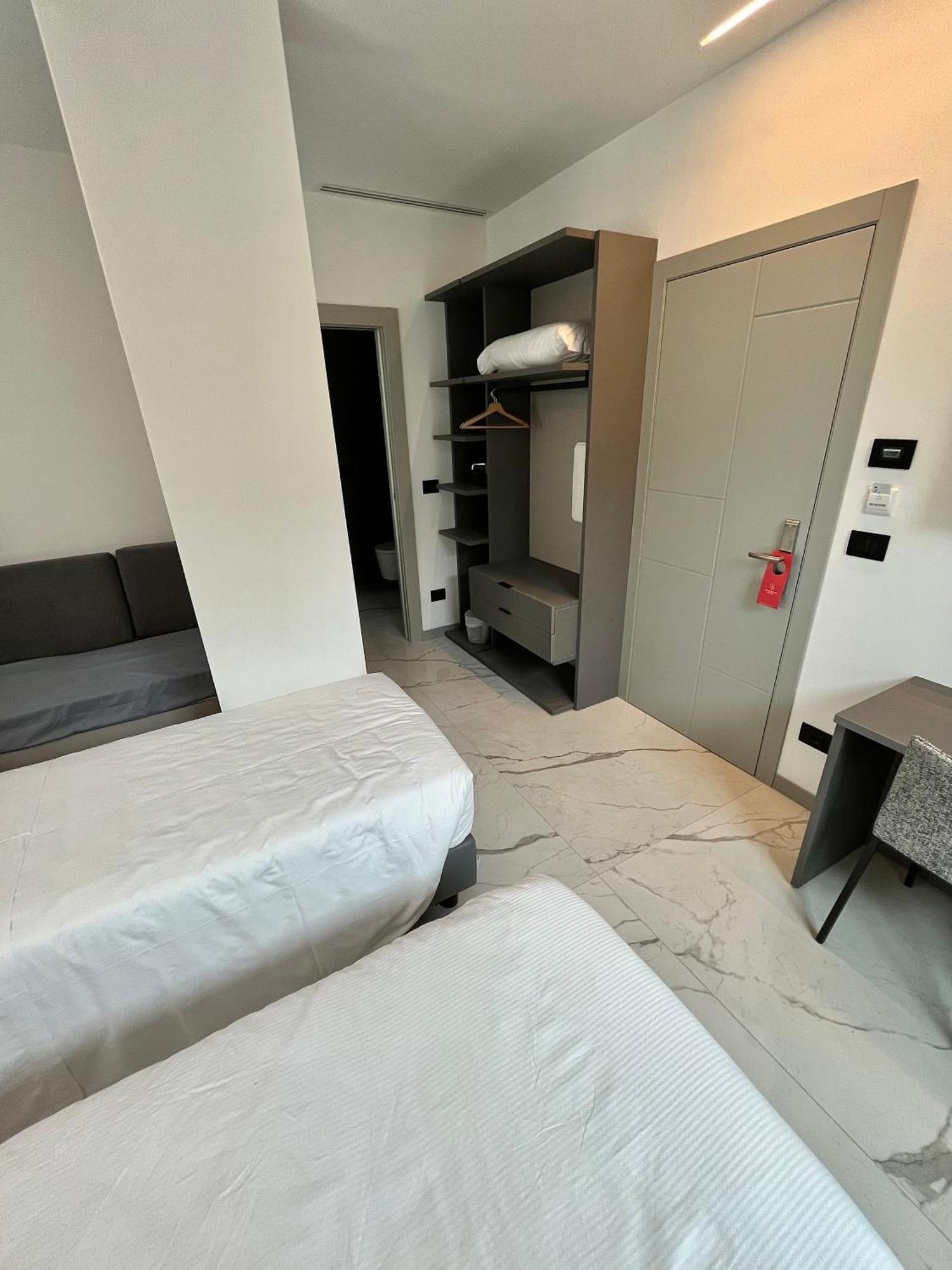 Hotel Villa Levi Sanremo Bagian luar foto